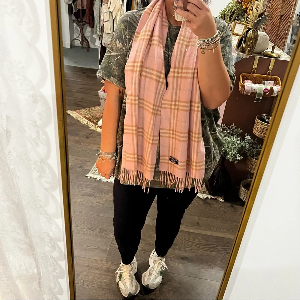 Burberry Pink and Tan Checkered Scarf 100% cashmere - Picture 5 of 6
